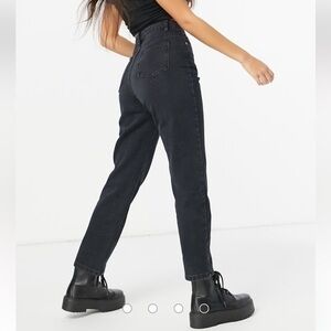 Misguided Black Distressed Knee Highrise Straight Leg Jean